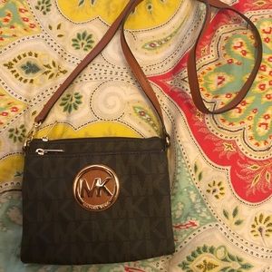 Michael Kors Fulton Logo Signature Crossbody Brown